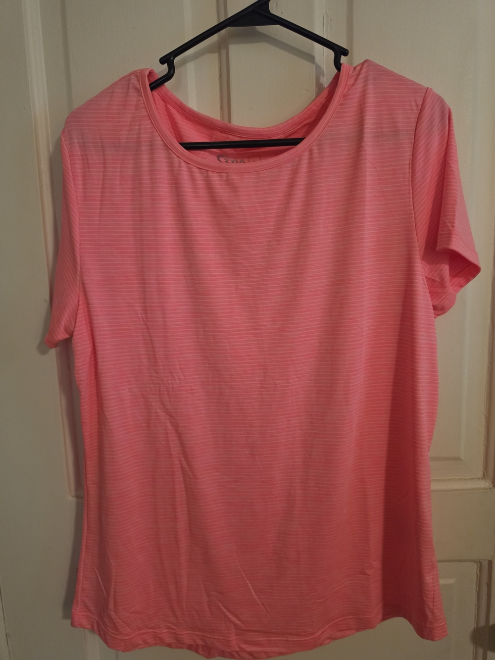 Women's Pink Short-Sleeve Crewneck Tee - Lightweight Active Top